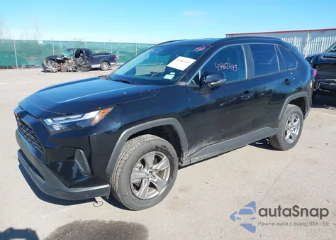 2024 Toyota Rav4 Xle z USA, uszkodzony, nr VIN 2T3P1RFV2RW455590